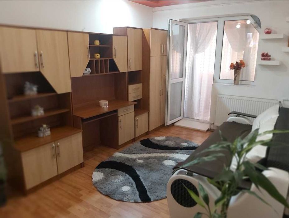 Apartament cu doua camere micut dar cochet in Gavana langa piata