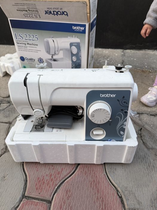 Швейная машина новая