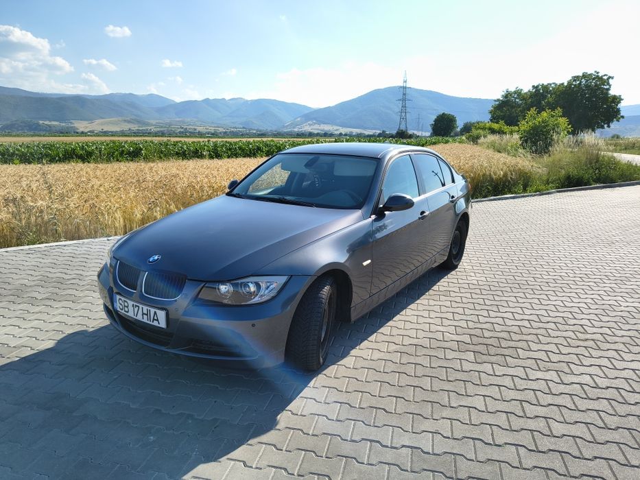 BMW 318i 2006 - E90