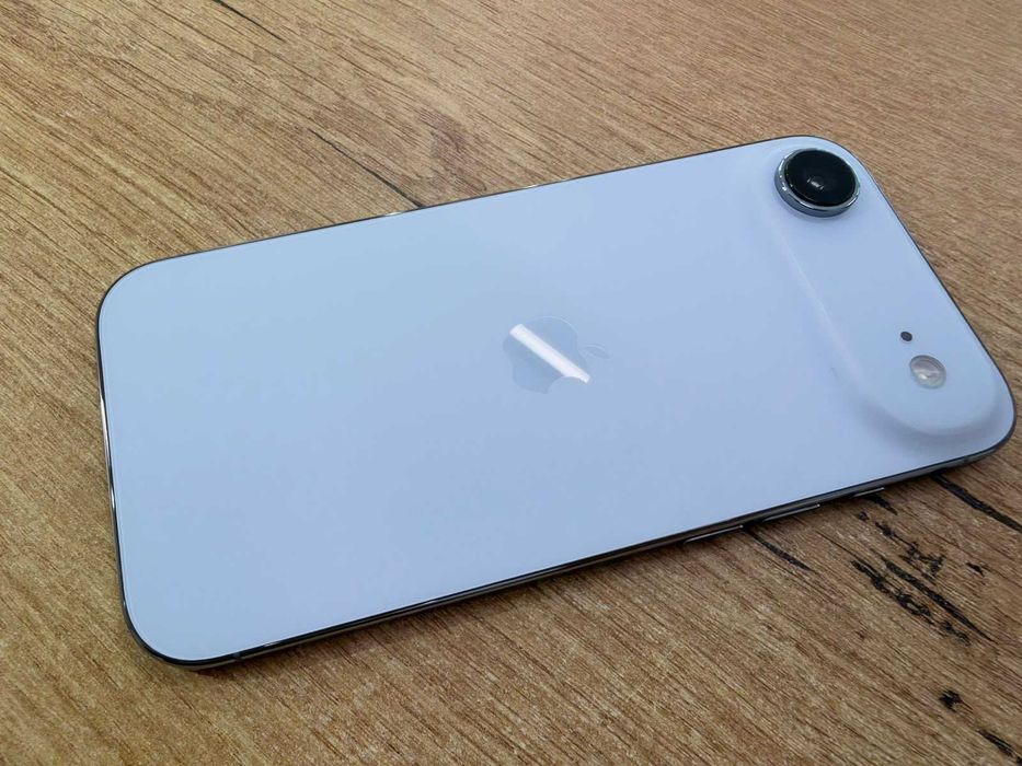 iPhone Air 256GB Sky Blue - Baterie 92% - Garantie 24 Luni