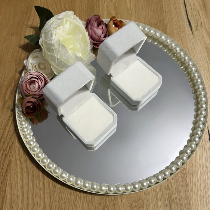 Поднос за пръстени