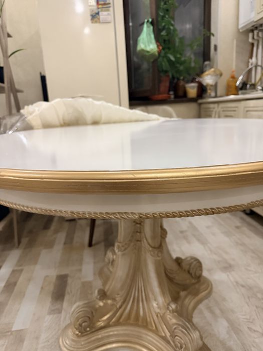 Стол обеденный для кухни или зала