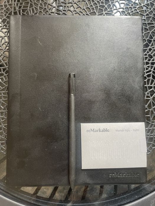 reMarkable 2 PREMIUM Комплект - Като НОВ (Marker Plus + Кожен Калъф +