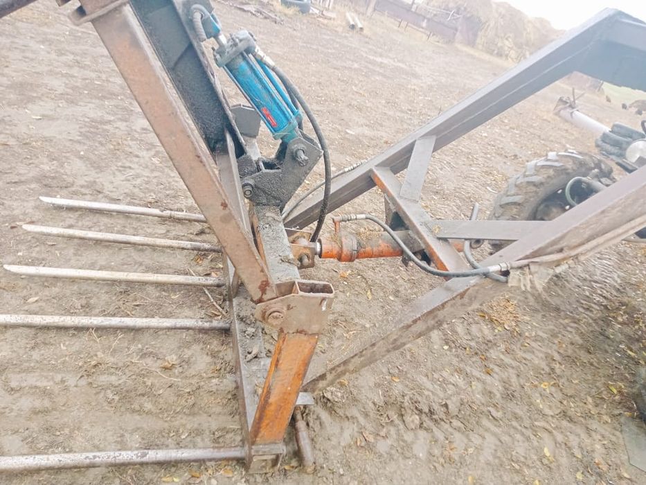 Продам трактор мтз80