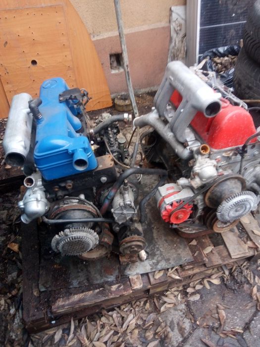 Двигатели 2 бр. Мерцедес