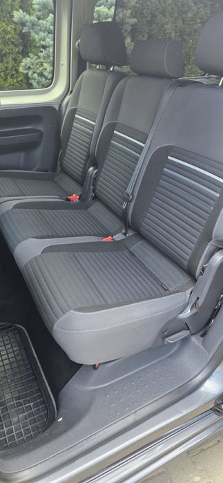 Vând Volkswagen Caddy Maxi 2.0 TDI DSG 4x4
