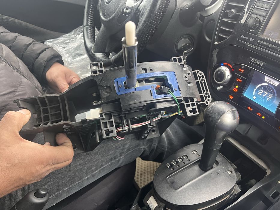 Селектор АКПП Ниссан Жук