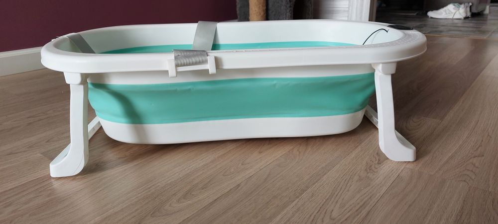 Продам детскую ванночку.