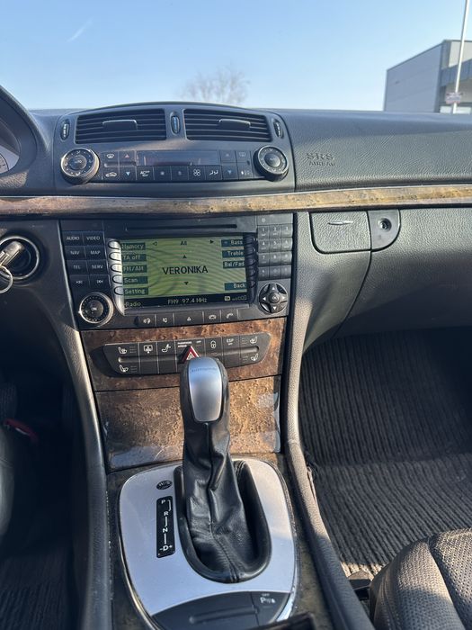 Mercedes E320 2003г