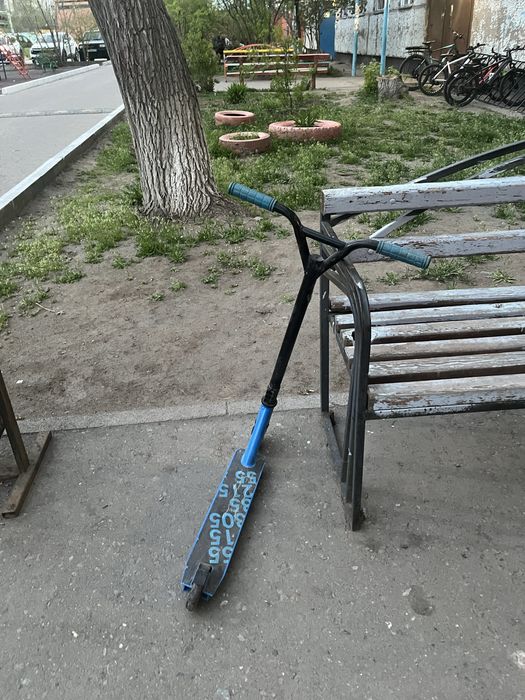 Трюкавой самокат