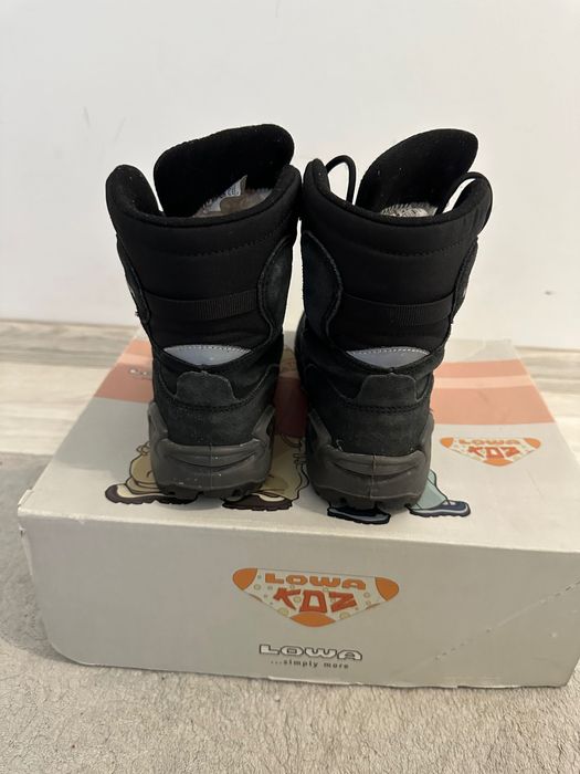 Дамски зимни обувки LOWA