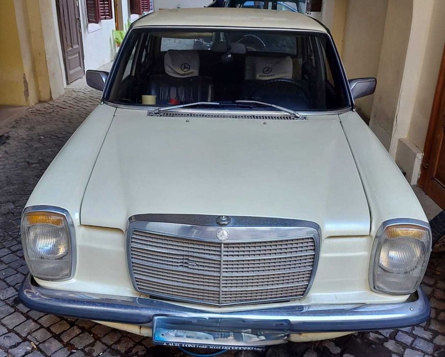 Vand Mercedes W115 300D