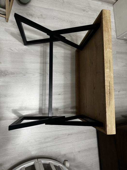 Журнальный столик