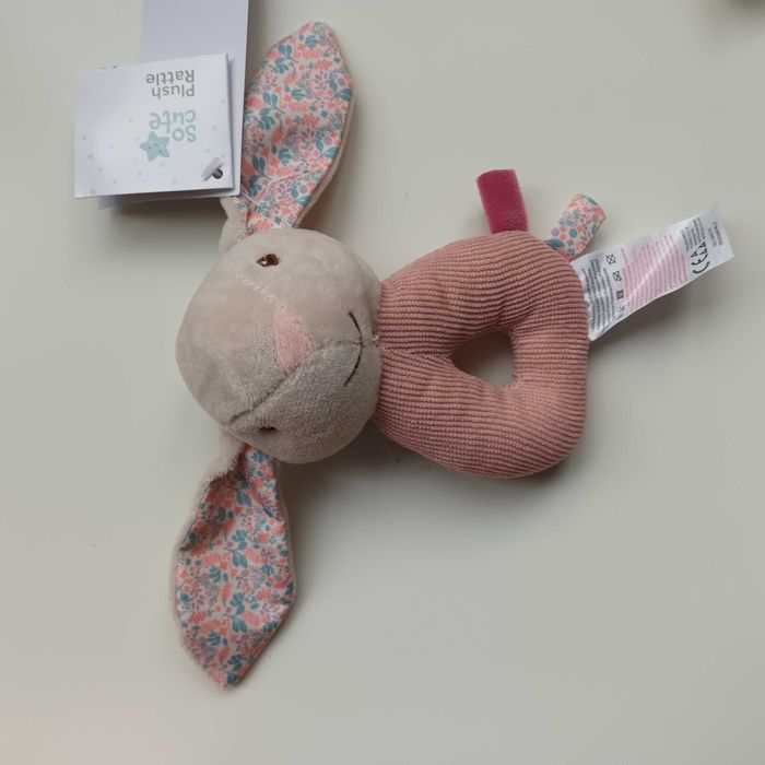 Музикални играчки за бебе за закачане на количка или легло