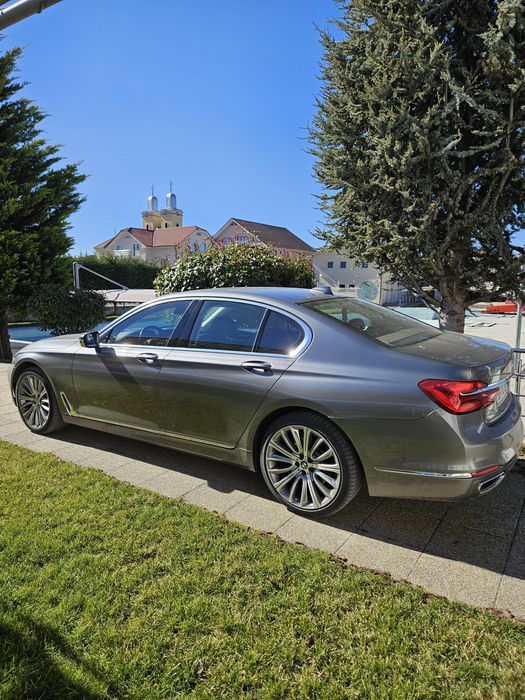 Vând Bmw 725D,231cp ,2018 luna 10,152000 km,24900 euro!