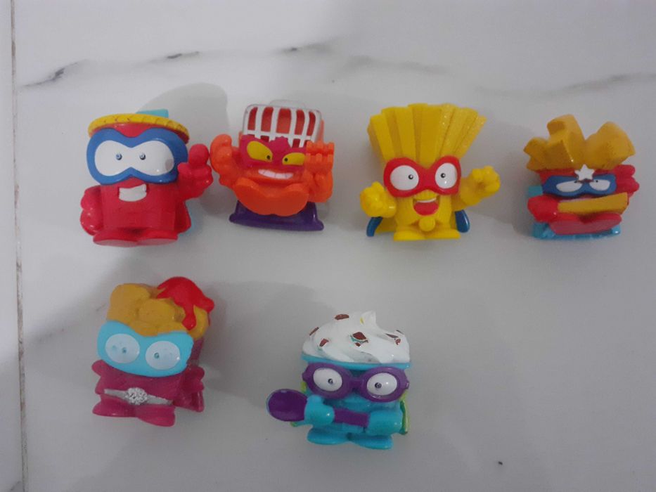 Super zinghs figurine mari