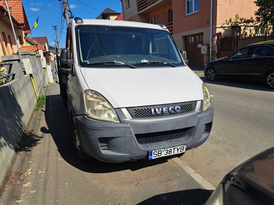 Iveco basculabil 2010, 6 tr, 3.5 to, perne aer, arc lamelar opt macara