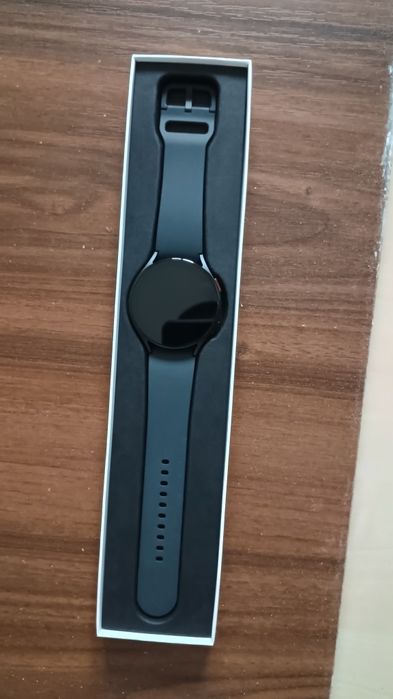 Vând Samsung Watch 5 LTE 44mm