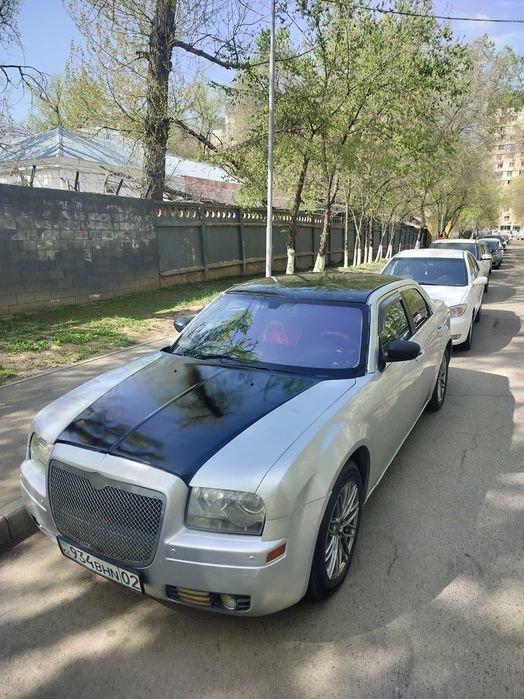 Chrysler 300C 2006г 2.7л