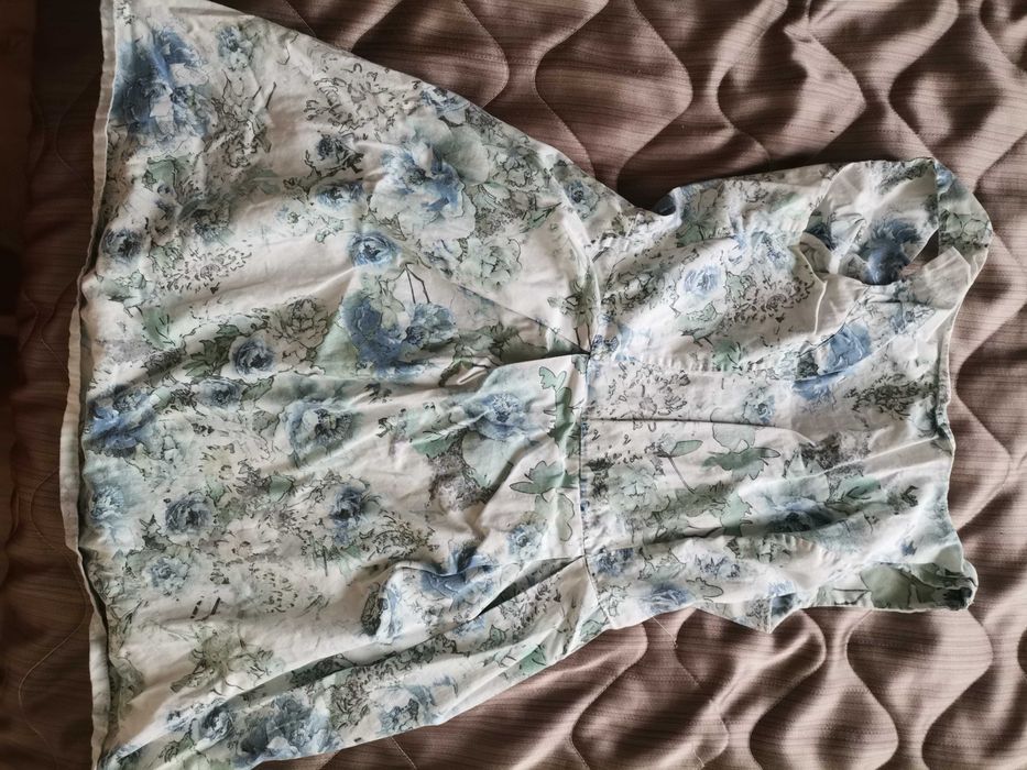 Дамска риза и рокля