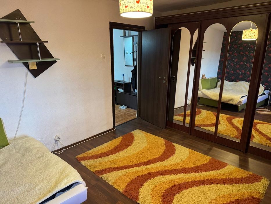 Inchiriez apartament Targu Jiu