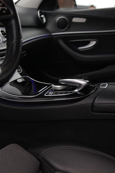 Mercedes Benz e220 - 2019