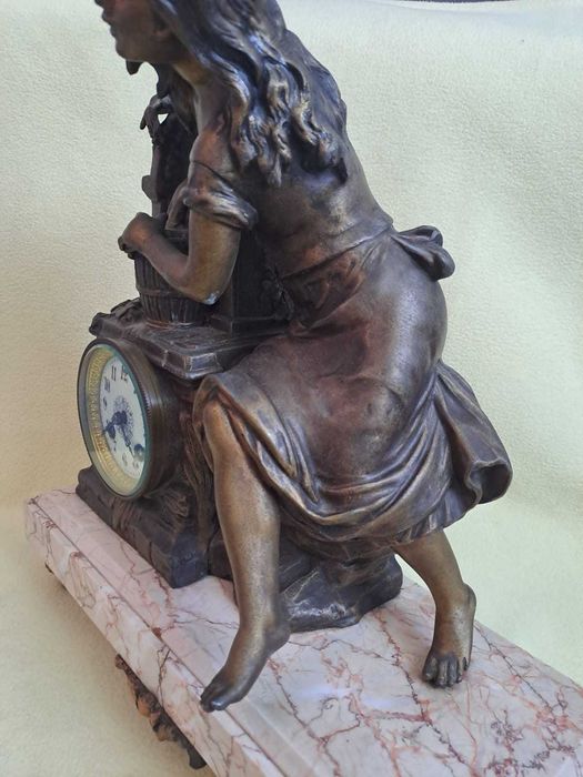 ceas de semineu semnat Moreau