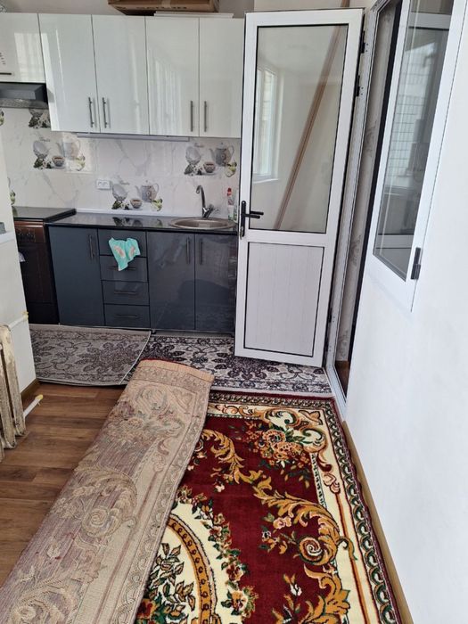 Чорсу. Самарканд дарвоза. Срочно сдается. 2 х комнатная