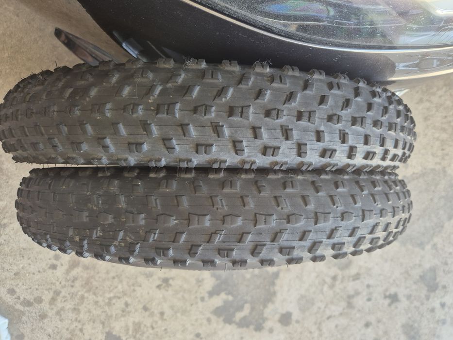 Гуми-20х4.00 колело