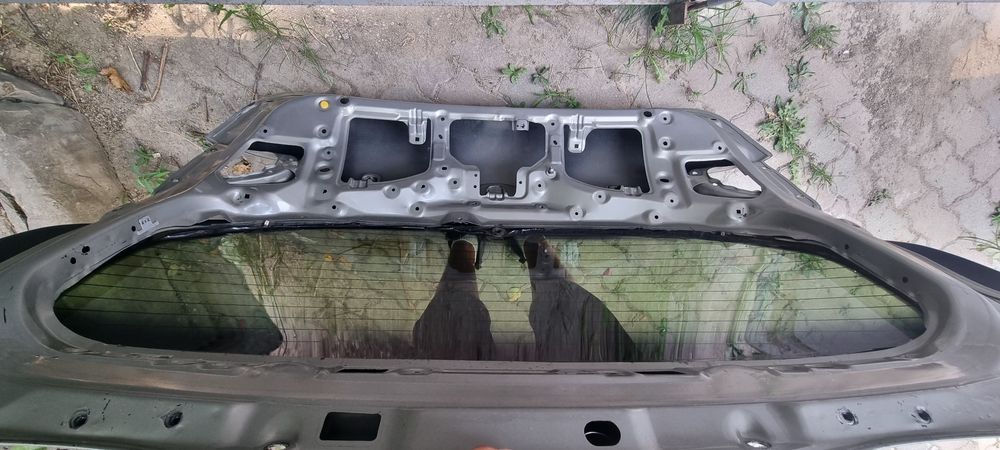 Продам багажник с лобовым kia ceed киа сид