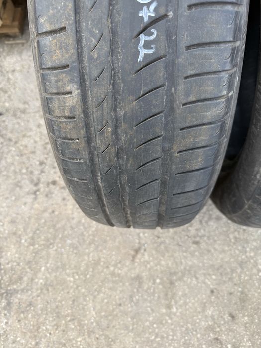 2 броя летни гуми Pirelli 195/65 R15 Dot 0722 ном 401