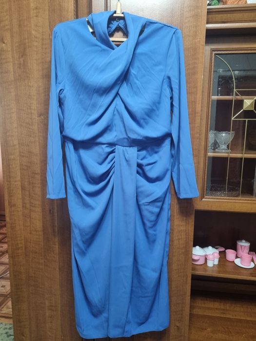 Продаётся новые платья