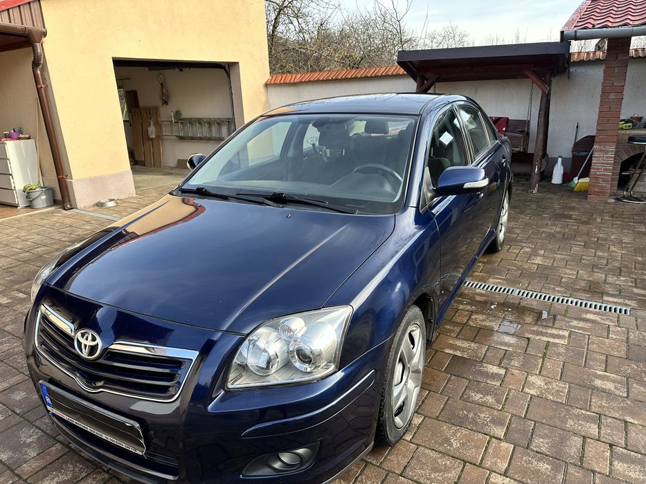 Toyota avensis  T25