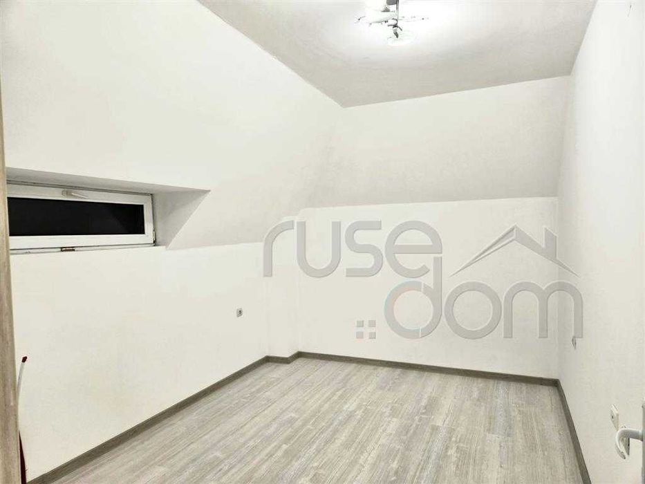 Продава се Тристаен апартамент в Русе, Център - 88 кв.м за 1637 €/кв.м - Снимка #5