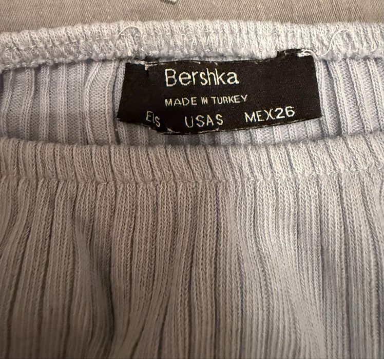 Къса синя блуза Bershka