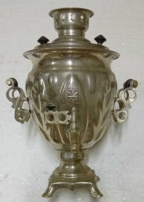 Самовар электрический. Шнура нет.