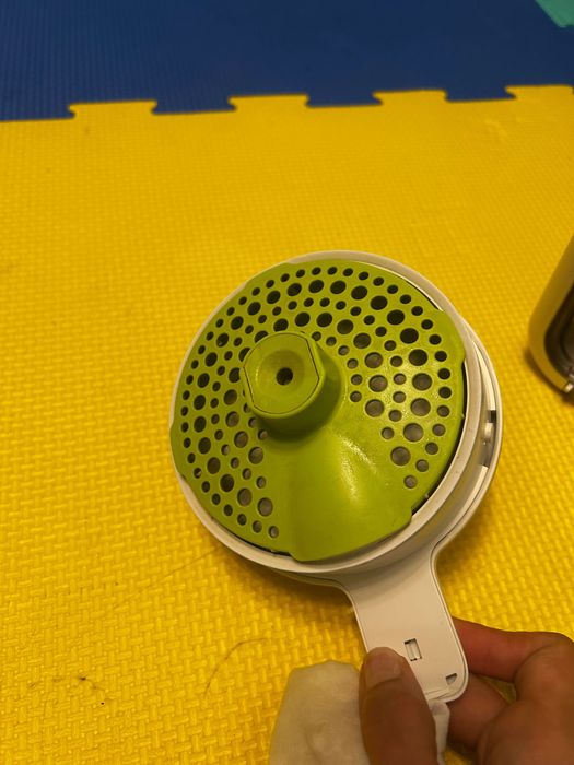 Уред за приготвяне на бебешка храна