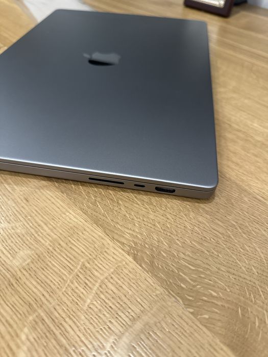 Macbook pro m1 16' 32gb 512ssd