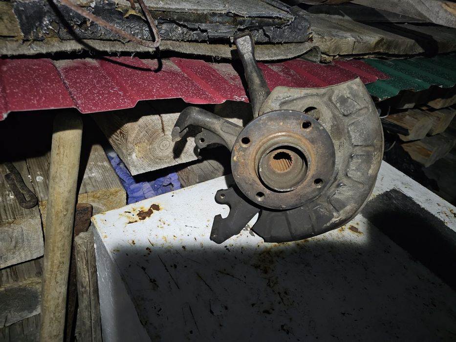 Гольф 3 ступица всборе