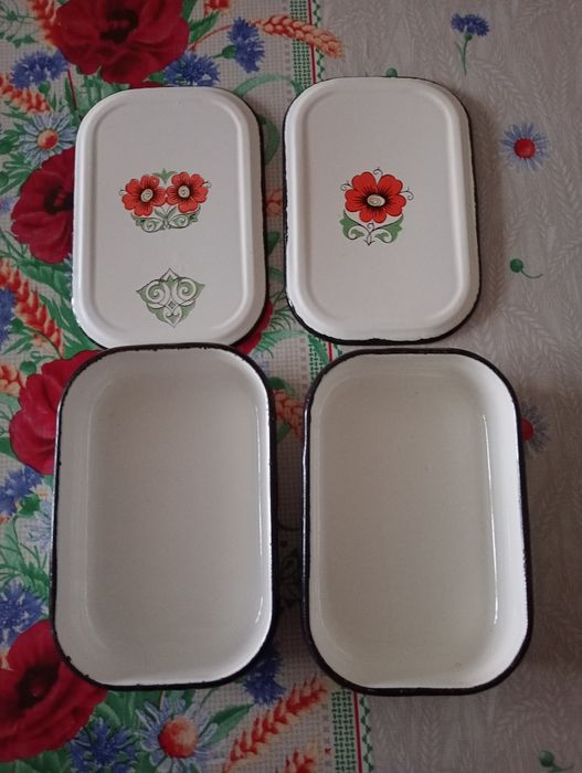 Посуда разная для дома.