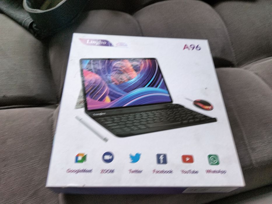 Продам планшет пк торг есть