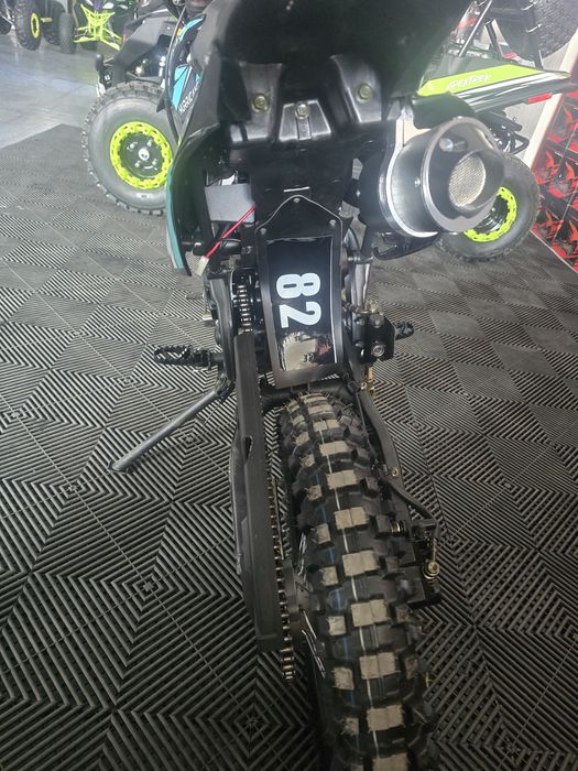 Cross Enduro 125cc Hurricane nou cu pornire la buton pedala far led  nou cu garanție și livrare în toată tara