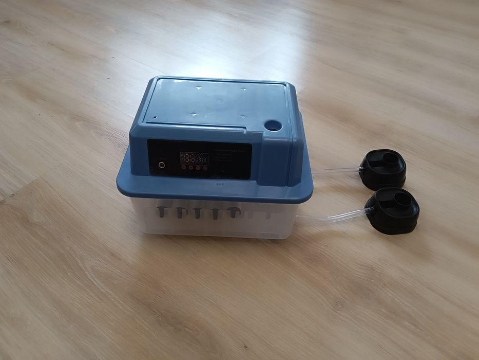 Инкубатор для яиц 46 шт