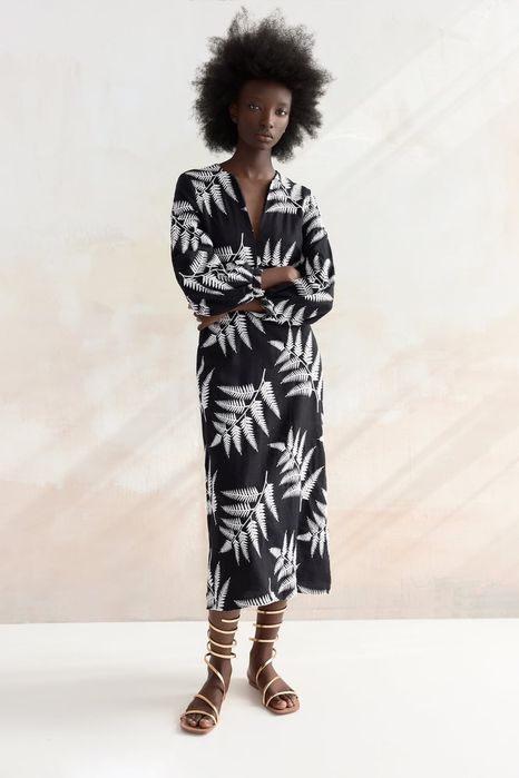 Rochie din in cu brodarie Zara limited edition