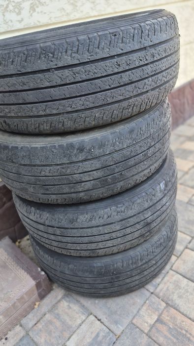 Продам комплект шин