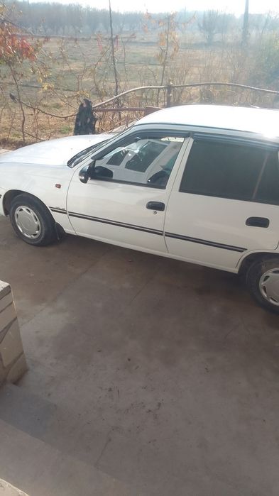 Юриб турган машина