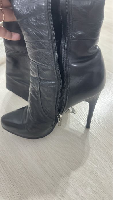 обувь 37 размер кожанный ботфорды