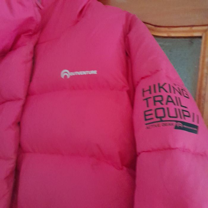 Продам пуховик на девочку