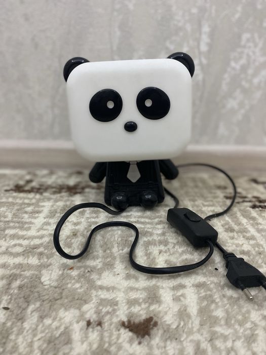 Chiroyli va foydali panda tungi lampa,