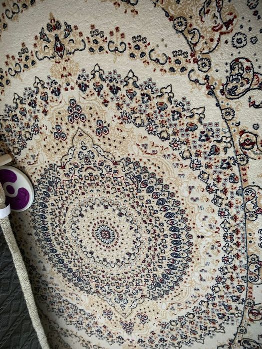 Ковер в хорошем состоянии